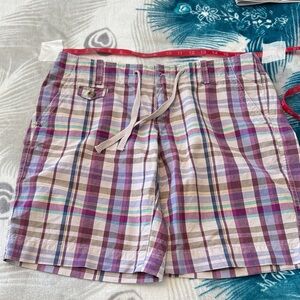 Eddie Bauer Women's Plaid Shorts in Purple and Tan. Cotton❗️